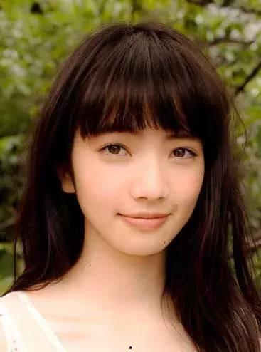 年轻的女演员,年轻女演员的璀璨星途